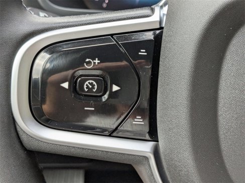 New 2026 Volvo XC90 B6 Plus w/ Protection Package Premier image 28