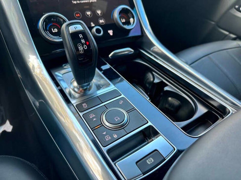 Used 2022 Land Rover Range Rover Sport HSE Silver Edition image 41
