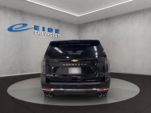 New 2026 Chevrolet Suburban Premier image 4