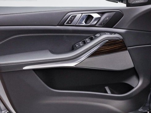 New 2026 BMW X5 sDrive40i w/ Premium Package image 21