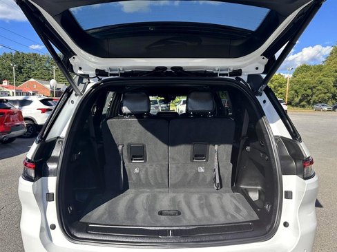 Used 2024 Jeep Grand Cherokee L Laredo image 22