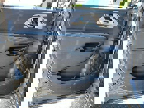 New 2025 Chrysler Pacifica Limited image 10