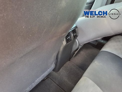 Used 2020 Nissan Rogue Sport SV image 10