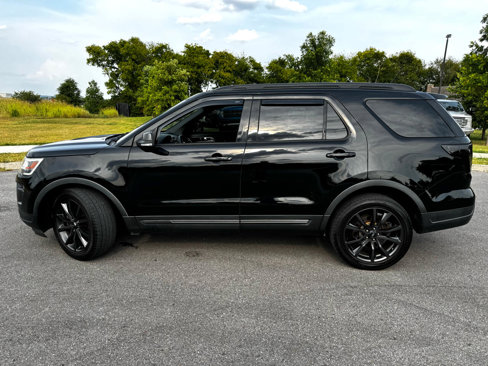 Used 2018 Ford Explorer XLT w/ Equipment Group 202A image 8