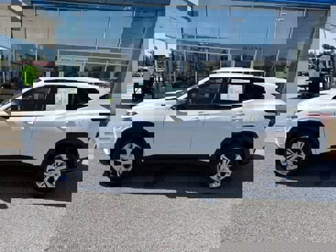 Certified 2025 Chevrolet Trax LS image 7