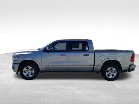 New 2026 RAM 1500 4x4 Crew Cab image 2