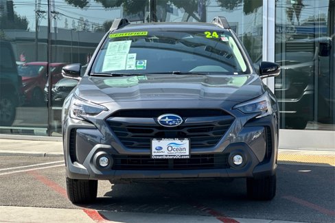Used 2024 Subaru Outback Premium image 12