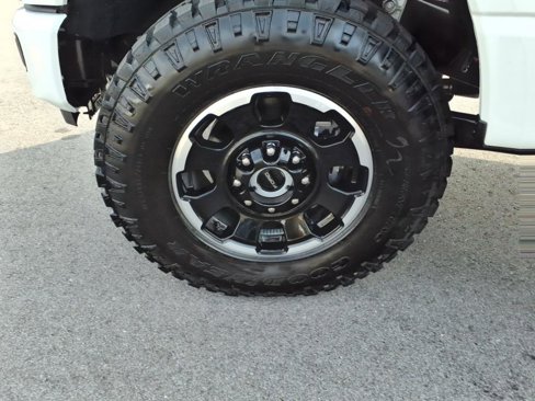 New 2025 Ford F250 Lariat image 9