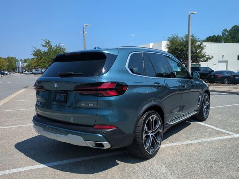New 2026 BMW X5 xDrive50e image 5
