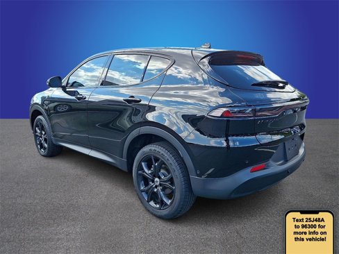 Used 2024 Dodge Hornet GT w/ Tech Pack w/o Parking image 6