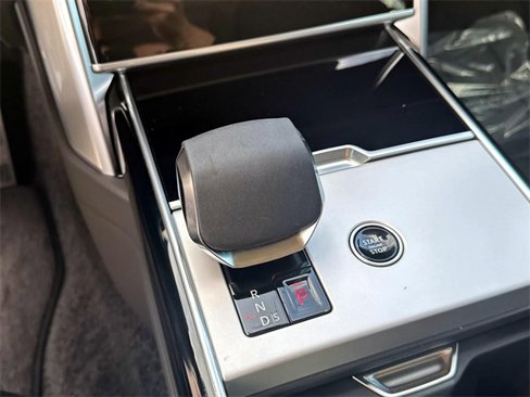 New 2025 Land Rover Range Rover SE image 23
