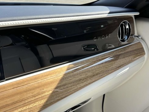 New 2025 Rolls-Royce Ghost image 27