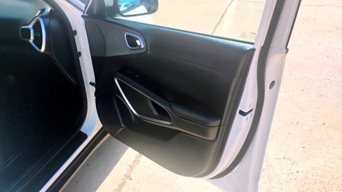 Used 2023 Kia Soul LX w/ LX Technology Package image 18