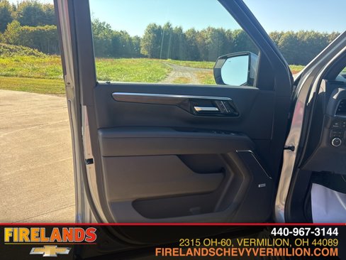 New 2026 Chevrolet Suburban High Country w/ Sun And Tow Package image 9