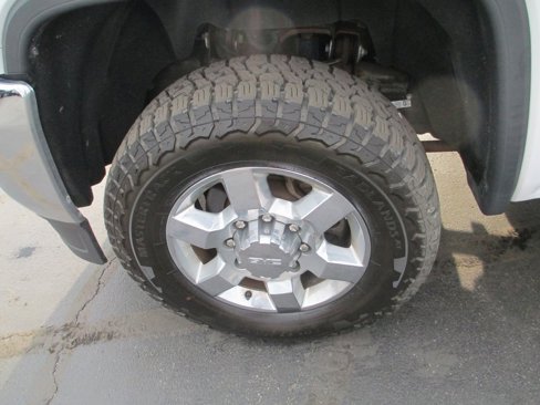 Used 2019 GMC Sierra 3500 SLT w/ Duramax Plus Package image 14