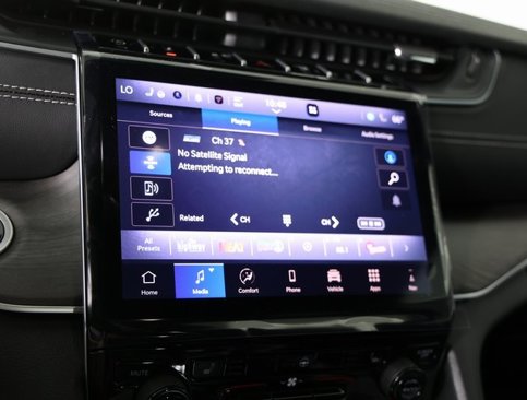 New 2025 Jeep Grand Cherokee L Limited image 19