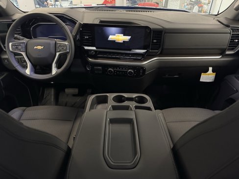 New 2025 Chevrolet Silverado 1500 LT image 4