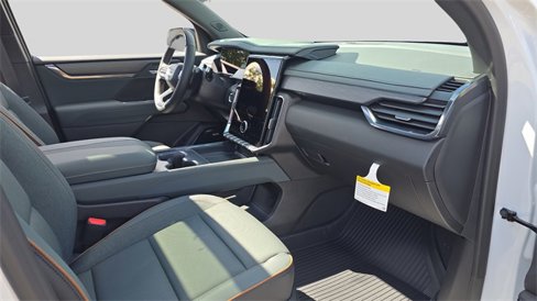 New 2026 GMC Acadia AT4 w/ Super Cruise Package image 16
