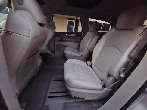 Used 2013 Buick Enclave Leather image 9