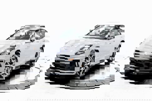 Certified 2025 Porsche Panamera image 1