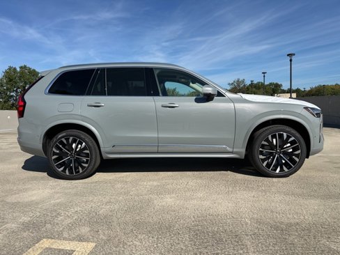New 2026 Volvo XC90 B6 Ultra image 8