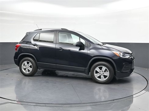 Used 2021 Chevrolet Trax LT image 3
