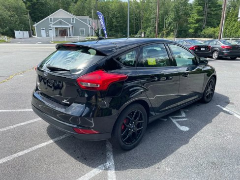 Used 2016 Ford Focus SE w/ Equipment Group 201A image 10