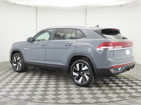 New 2026 Volkswagen Atlas Cross Sport SE image 7