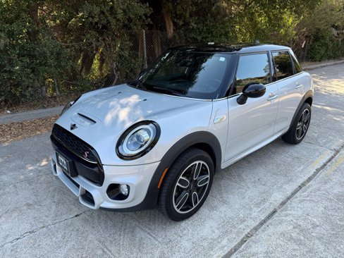 Used 2019 MINI Cooper S w/ Premium Package image 23