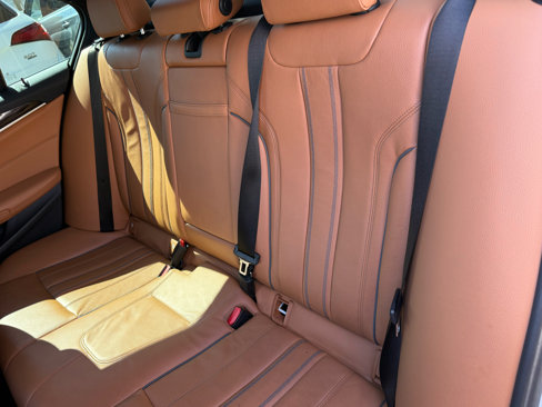 Used 2018 BMW 540i w/ Premium Package image 7