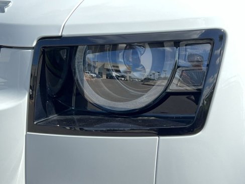 New 2025 Land Rover Defender 110 S image 12