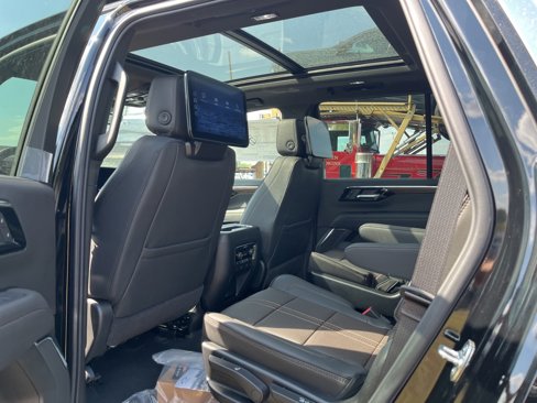 New 2026 Chevrolet Tahoe High Country image 10