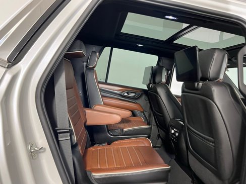 Used 2024 GMC Yukon Denali Ultimate image 36