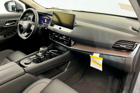New 2025 Nissan Rogue Platinum w/ Platinum Premium Package image 24