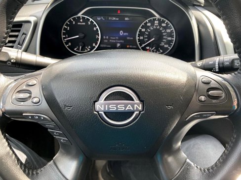 Used 2023 Nissan Murano SV image 18