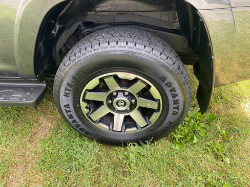 Used 2018 Toyota 4Runner TRD Off-Road Premium image 19