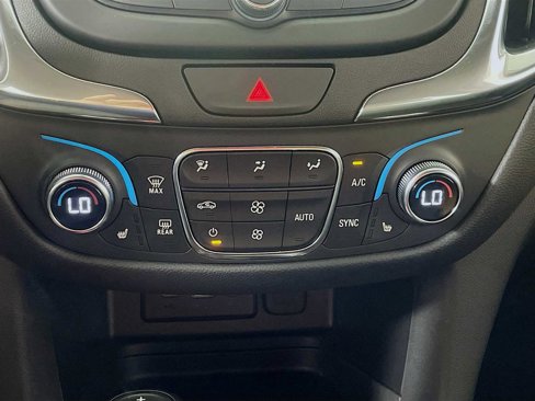Used 2020 Chevrolet Equinox LT image 13