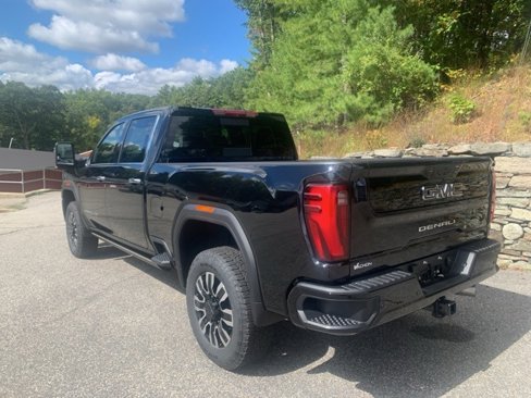 New 2026 GMC Sierra 2500 Denali Ultimate image 5