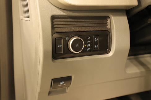 Used 2025 Ford F250 Lariat image 17