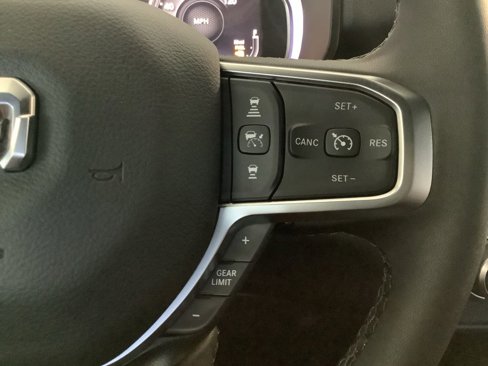New 2026 RAM 1500 4x4 Crew Cab image 17