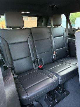 Used 2021 Chevrolet Suburban LT image 12
