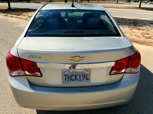 Used 2014 Chevrolet Cruze LS image 7