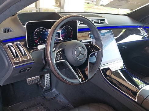 New 2025 Mercedes-Benz S 580 4MATIC Sedan image 16