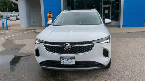 Certified 2023 Buick Envision Avenir image 3