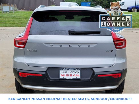 Used 2025 Volvo XC40 B5 Core image 4