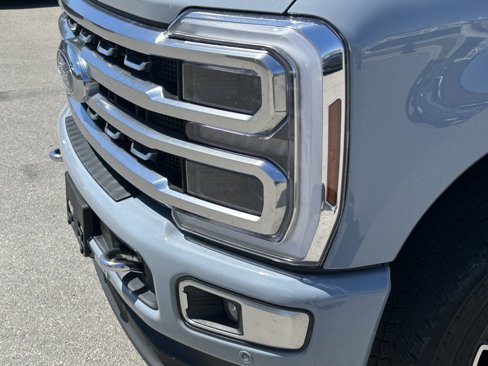 Used 2024 Ford F250 Platinum image 12