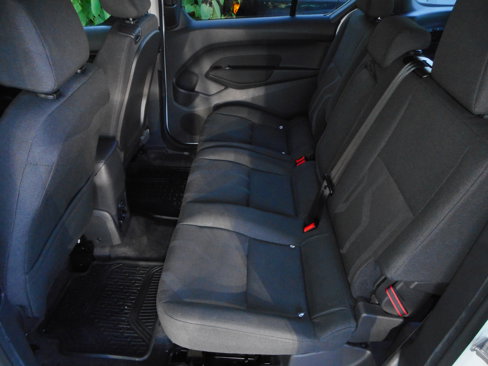 Used 2016 Ford Transit Connect XLT image 17