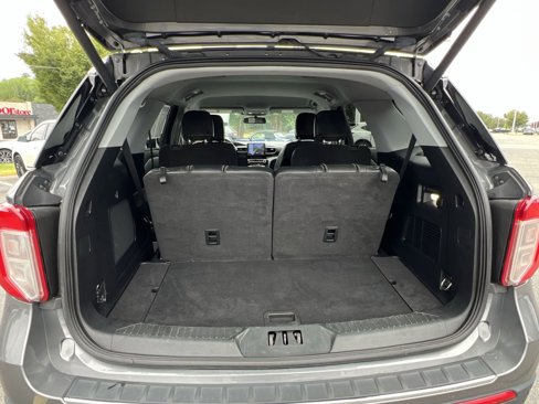 Used 2022 Ford Explorer Limited w/ Equipment Group 301A image 28