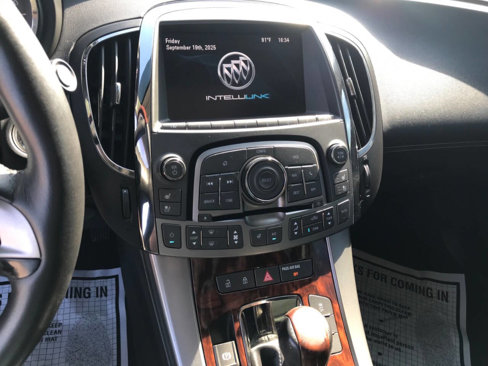 Used 2013 Buick LaCrosse Touring image 29