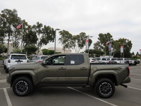 New 2025 Toyota Tacoma TRD Sport image 9